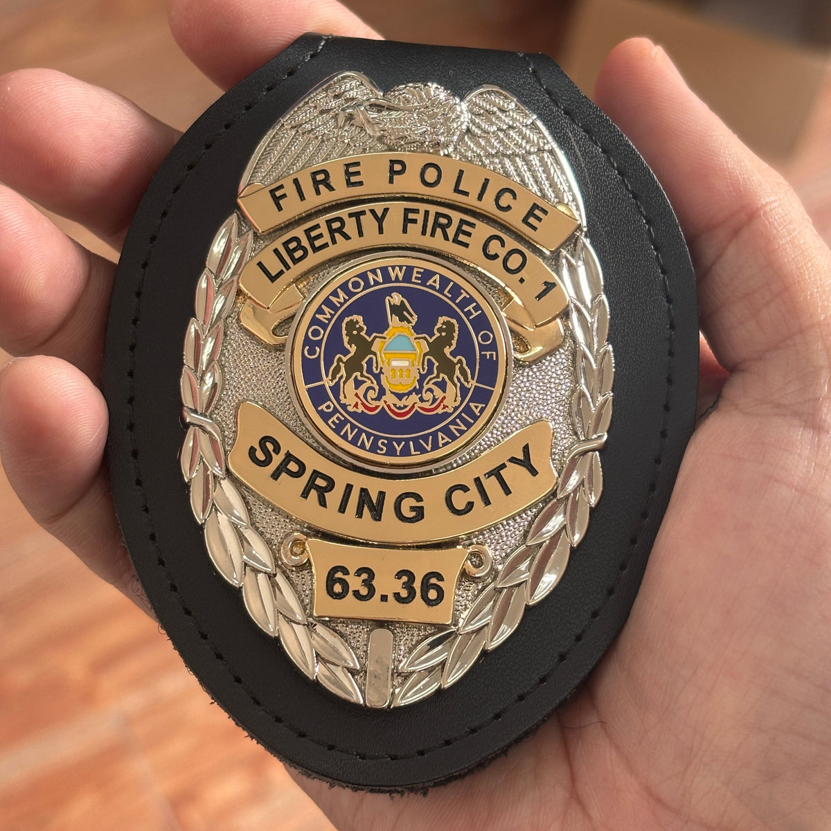 Customizable Badge MA08