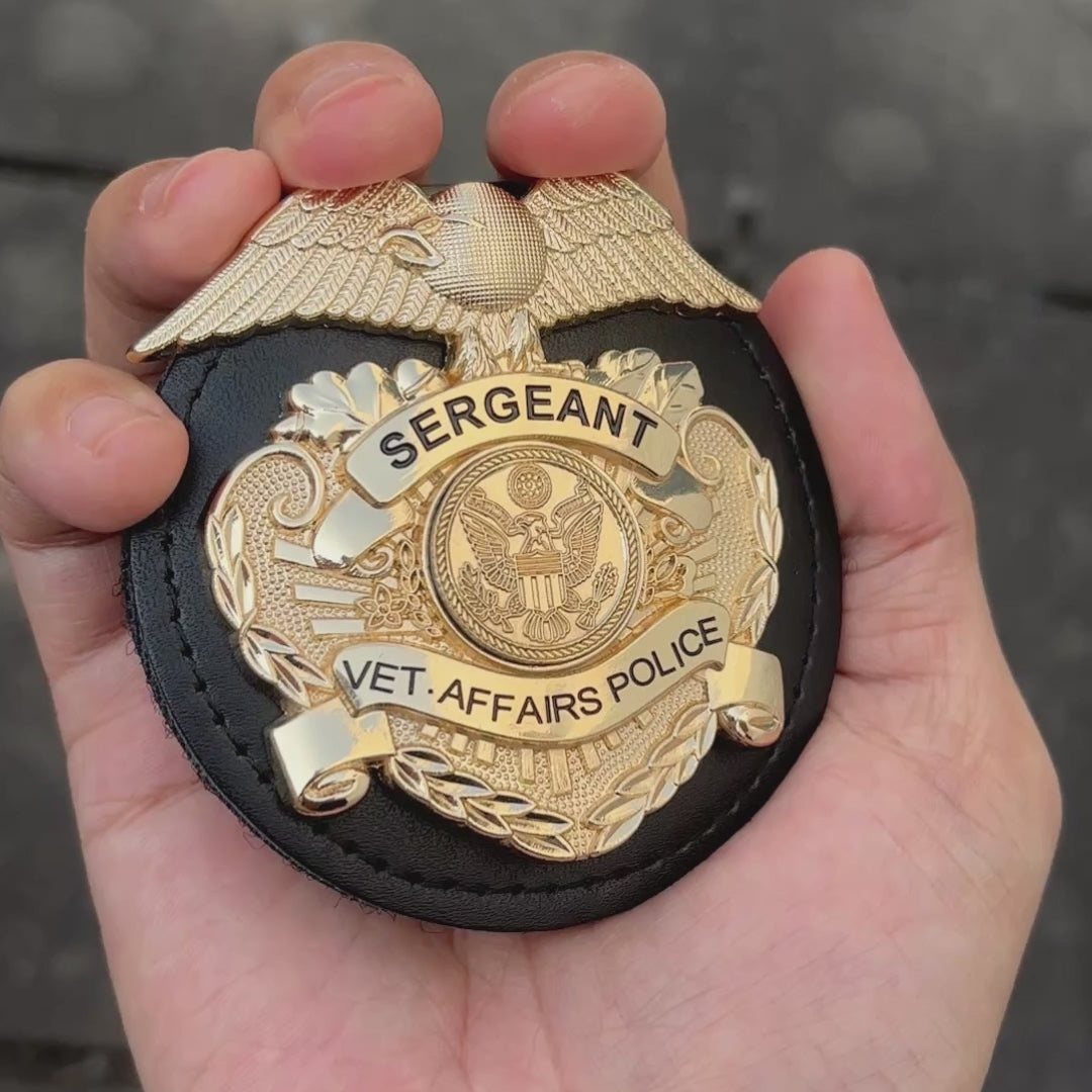 Customizable Badge MA22
