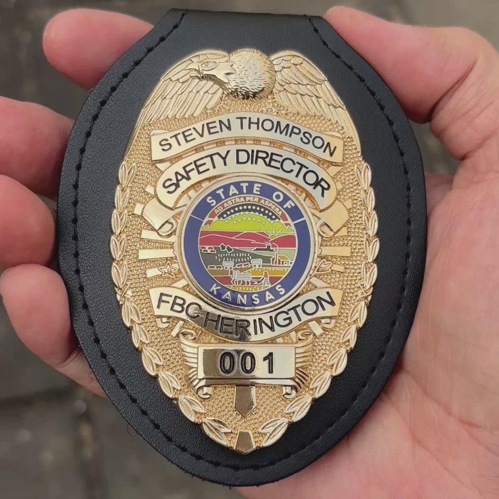 Customizable Badge MA15