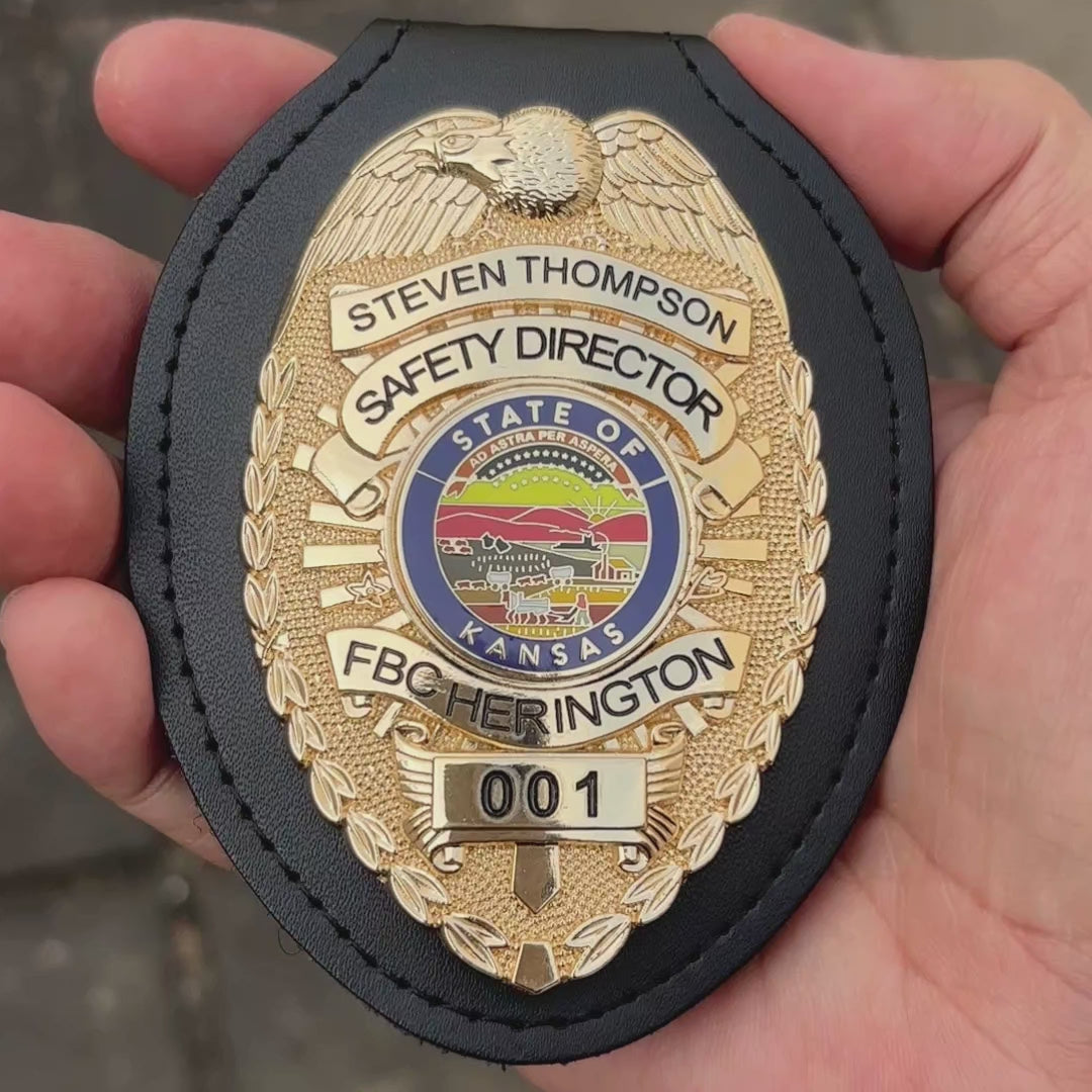 Customizable Badge MA15