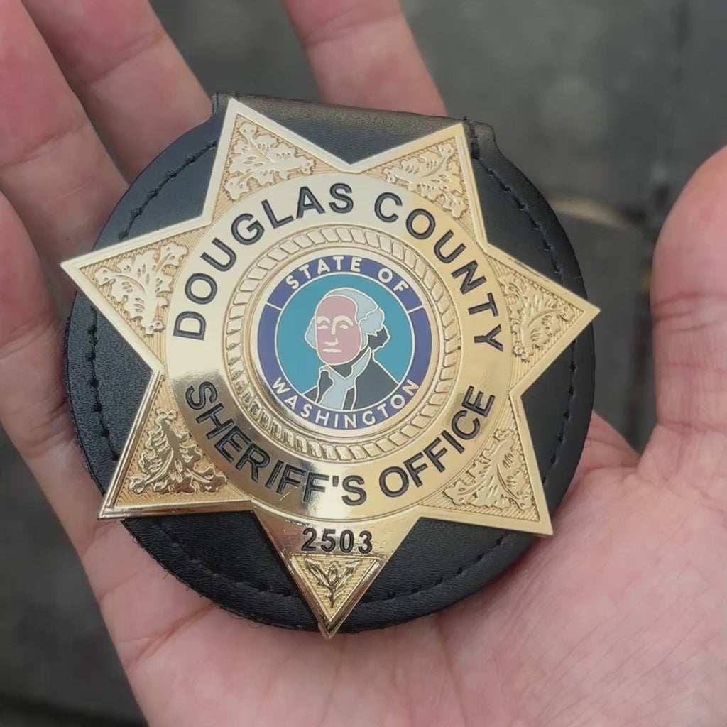 Customizable Badge MA24