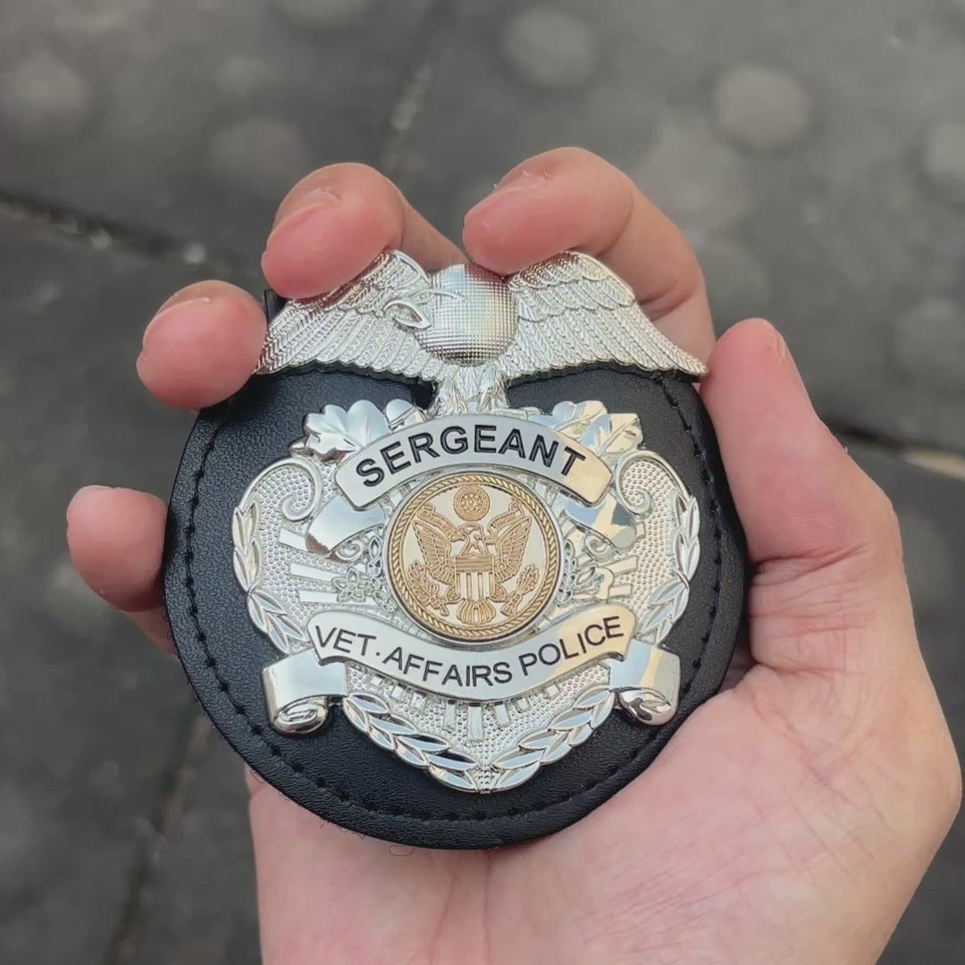 Customizable Badge MA22